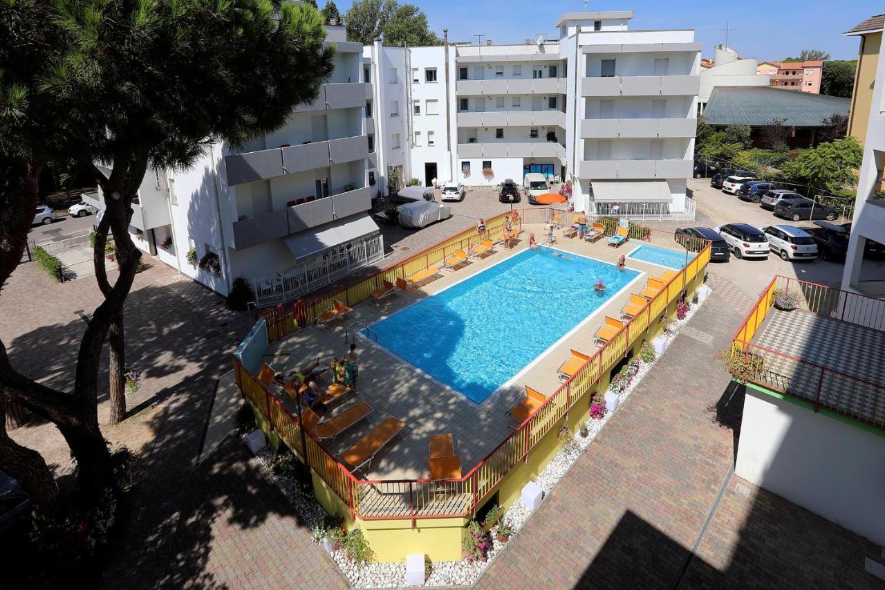 Residence La Pigna Rosolina Mare Bagian luar foto