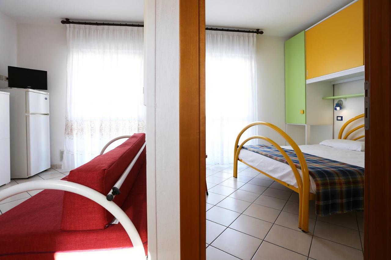 Residence La Pigna Rosolina Mare Bagian luar foto