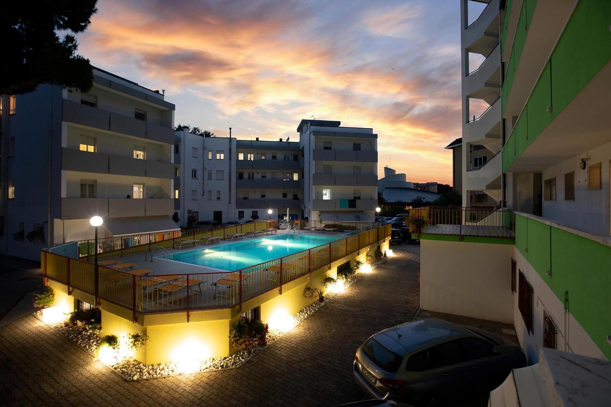 Residence La Pigna Rosolina Mare Bagian luar foto