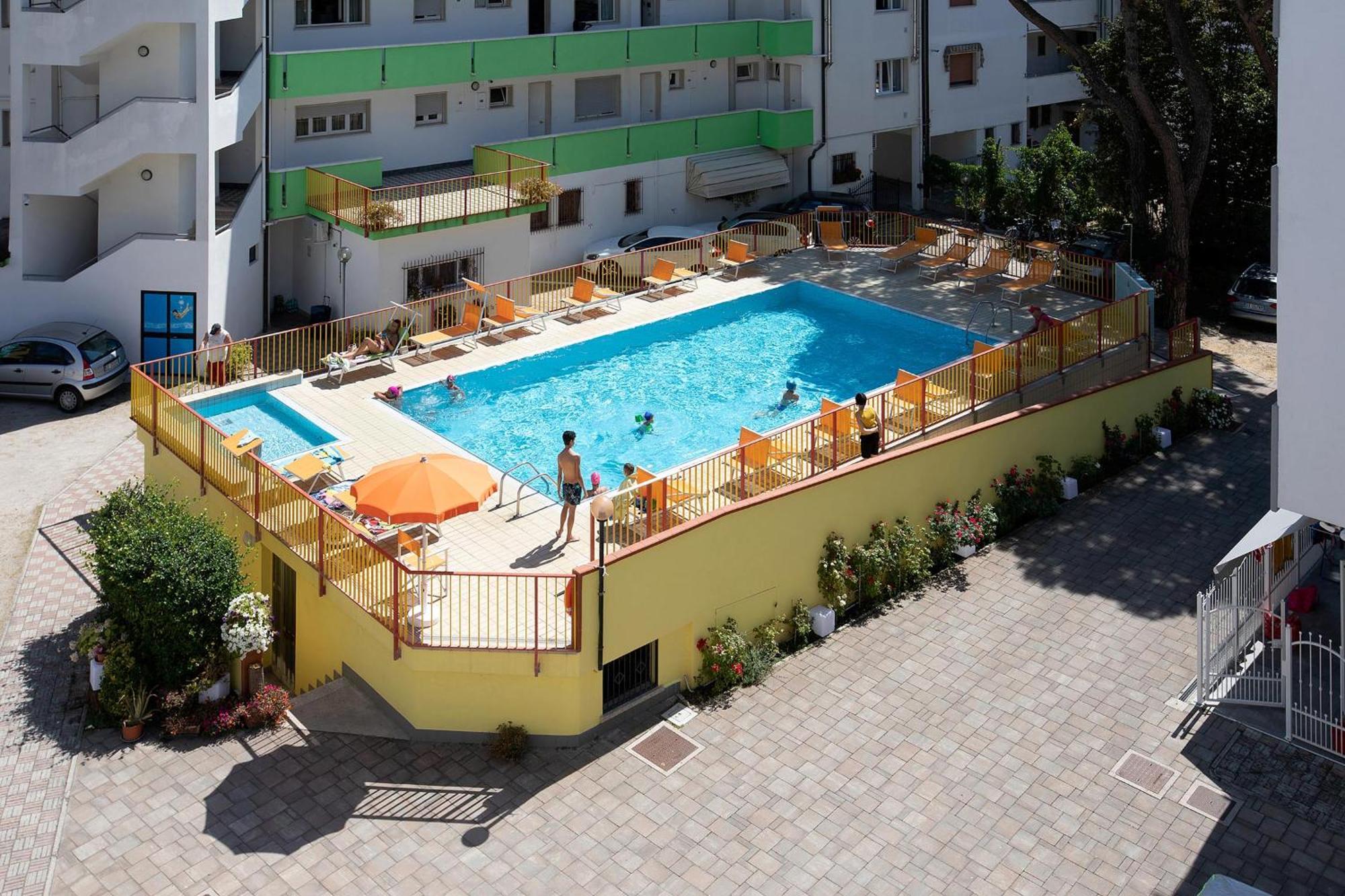 Residence La Pigna Rosolina Mare Bagian luar foto